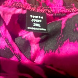 Shein Curve Pink and Black Top